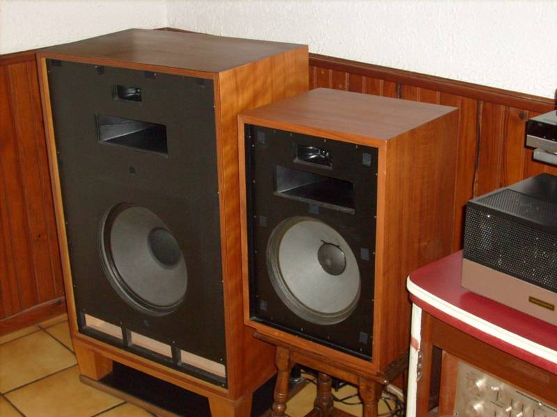 S7301630 [1280x768].JPG