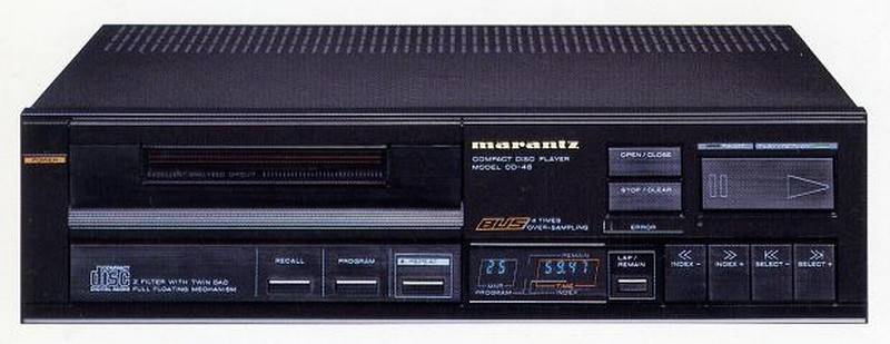 Marantz CD 45<br />Ressemblance oui, coïncidence, je ne pense pas ! ^^