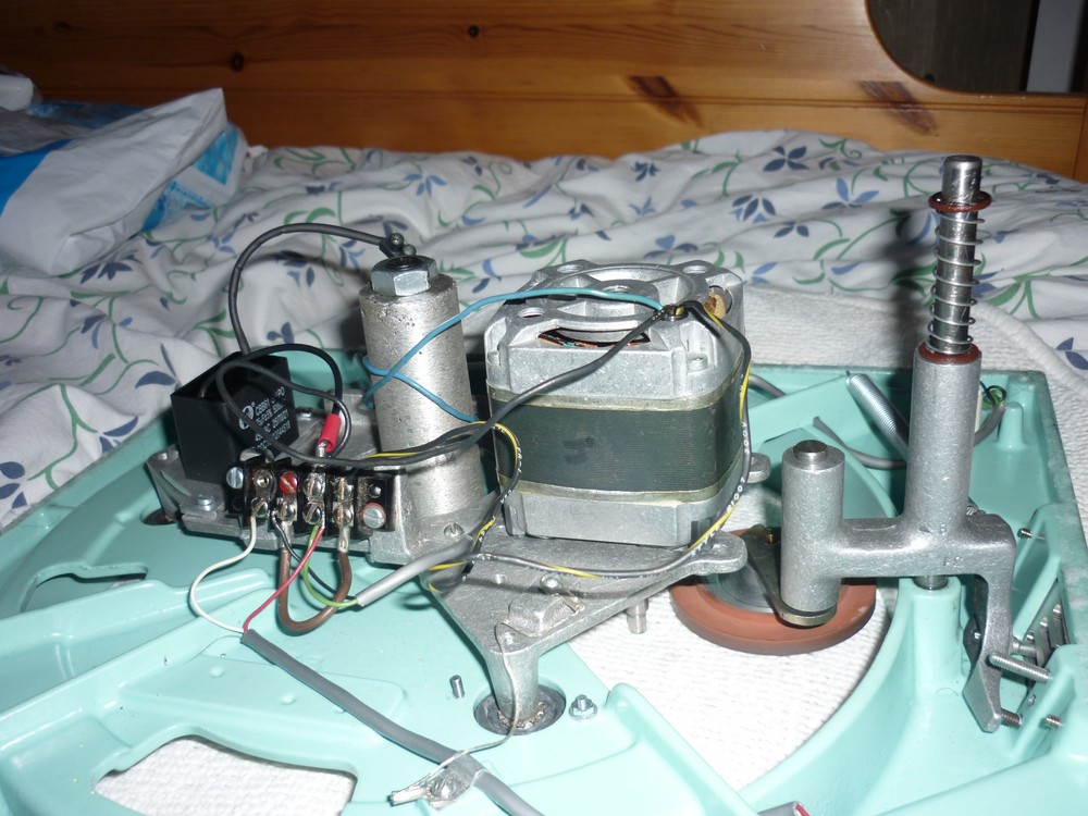Avant avec le moteur Bodine  Kyc -41