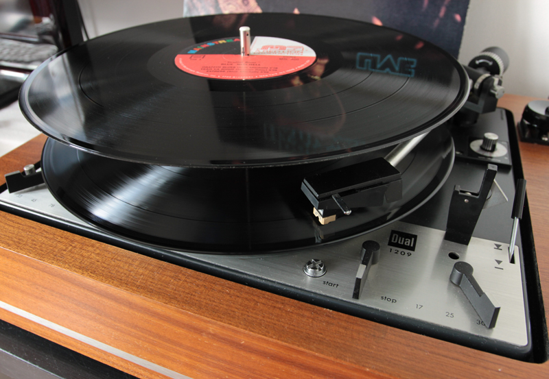 Malgré son âge certain elle aime faire des "acrobaties" tout en restant élégante