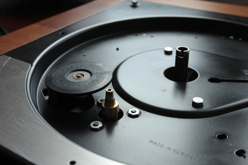 J'ai l'impression que son petit galet est neuf!